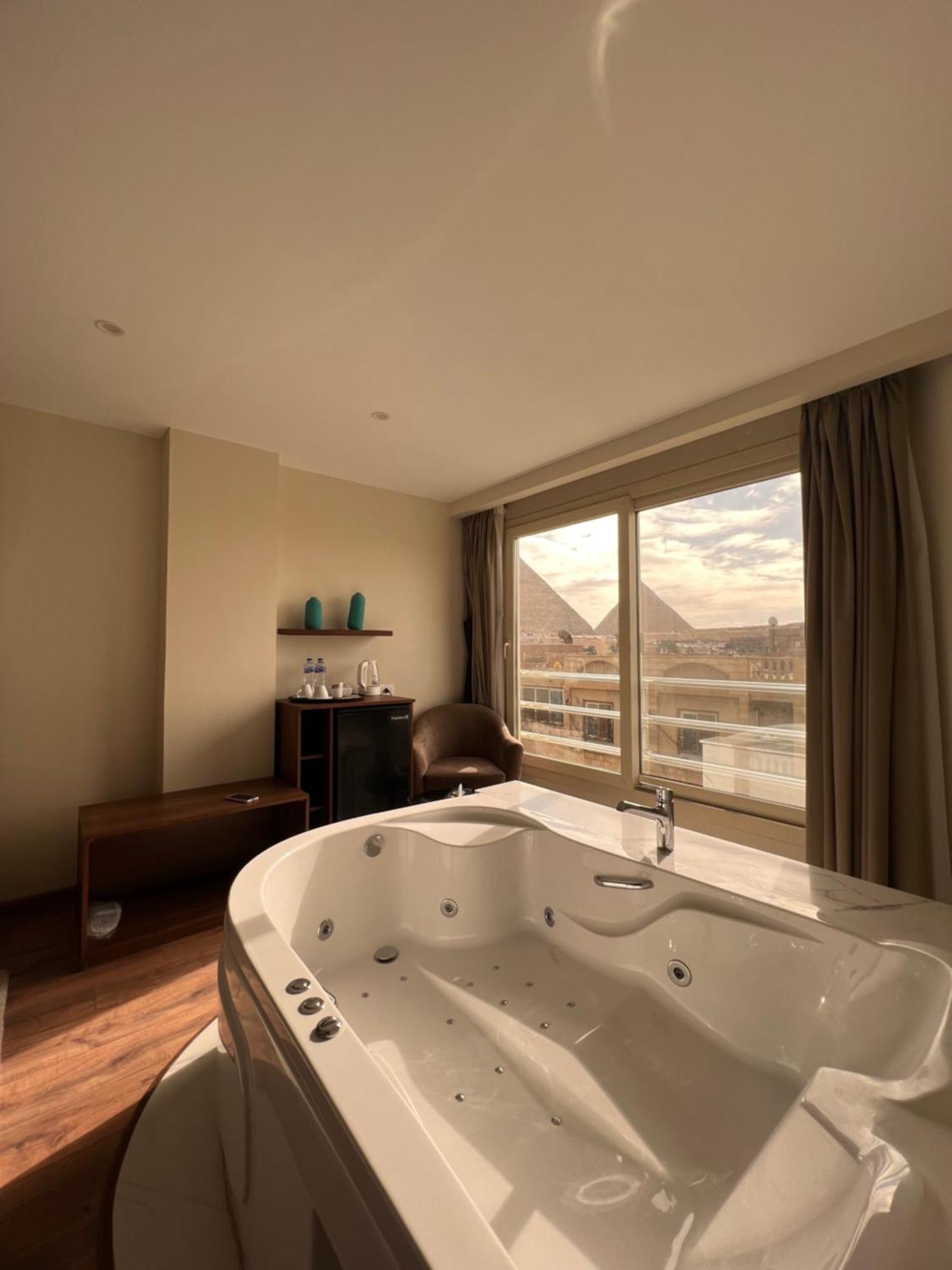 The Home Boutique Hotel Pyramids Inn Kafret el-Gabal Eksteriør bilde